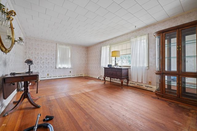 32 Cedar St, Fairhaven, MA 02719