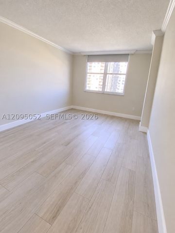 500 W Bayview Dr 621, Sunny Isles Beach, FL 33160