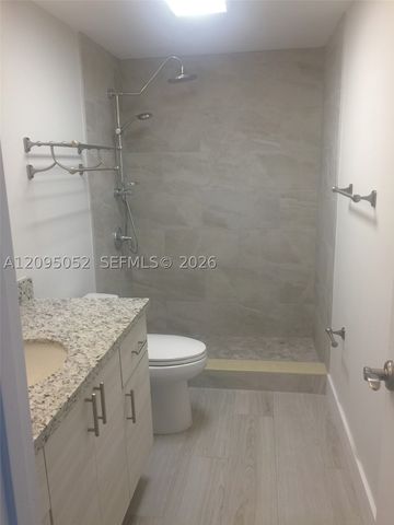 500 W Bayview Dr 621, Sunny Isles Beach, FL 33160