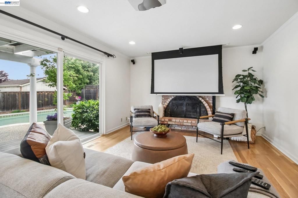 Image 17 of property listing at 3113 Creekmore Way, San Jose, CA 95148