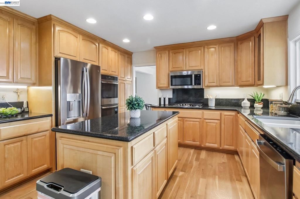 Image 27 of property listing at 3113 Creekmore Way, San Jose, CA 95148