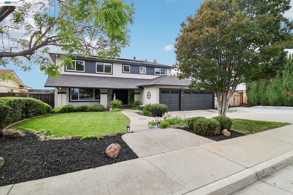 Image 4 of property listing at 3113 Creekmore Way, San Jose, CA 95148
