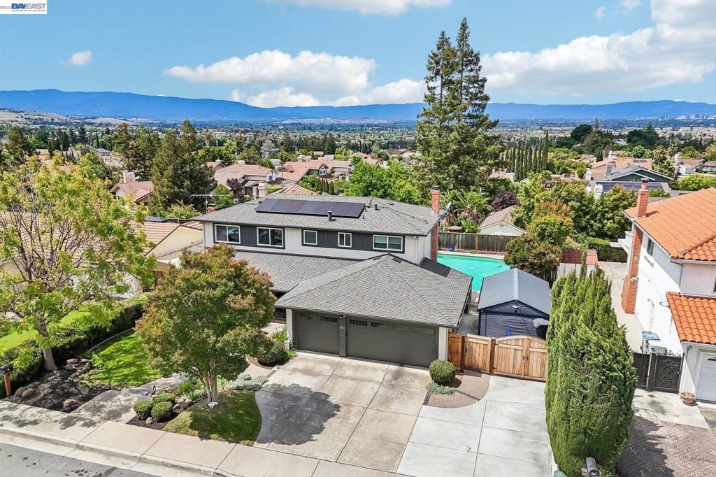Image 63 of property listing at 3113 Creekmore Way, San Jose, CA 95148