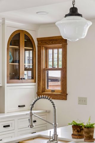 1990 James Avenue, Saint Paul, MN 55105