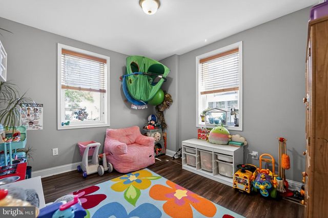 217 PINEWOOD RD, Dundalk, MD 21222