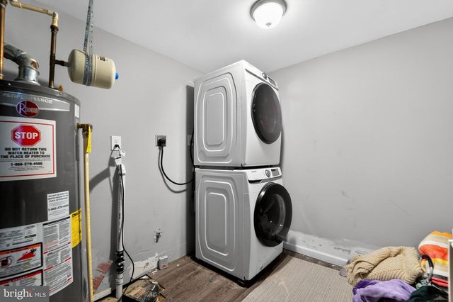 217 PINEWOOD RD, Dundalk, MD 21222