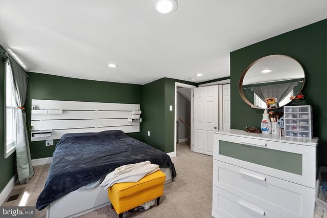 217 PINEWOOD RD, Dundalk, MD 21222