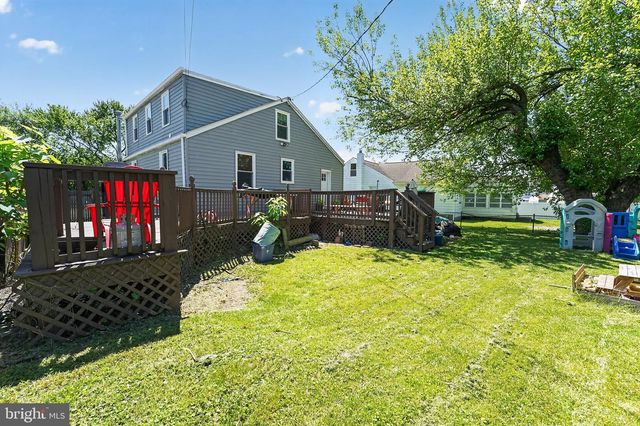 217 PINEWOOD RD, Dundalk, MD 21222