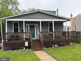 217 PINEWOOD RD, Dundalk, MD 21222