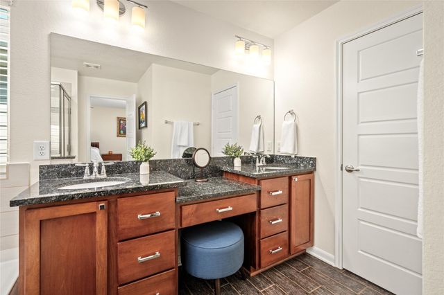 1849 Commons Hill Lane, Houston, TX 77080