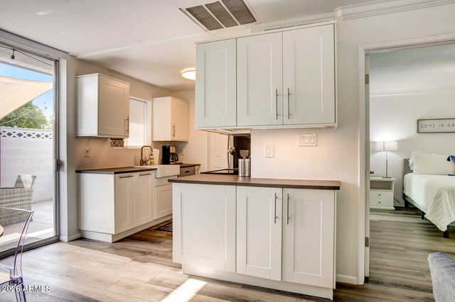 4206 N 38th Street 6, Phoenix, AZ 85018