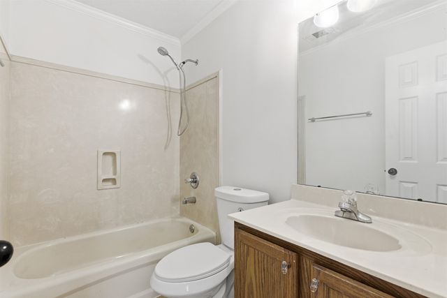 10023 WOODLAND GROVE DR, Lakeland, TN 38002