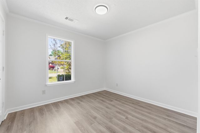 10023 WOODLAND GROVE DR, Lakeland, TN 38002