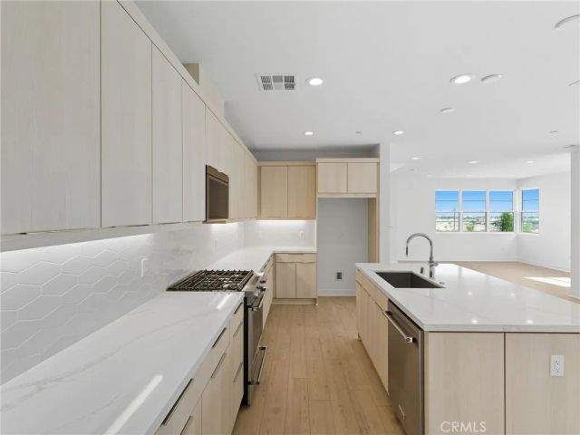 36330 Warren Drive, Palm Desert, CA 92211