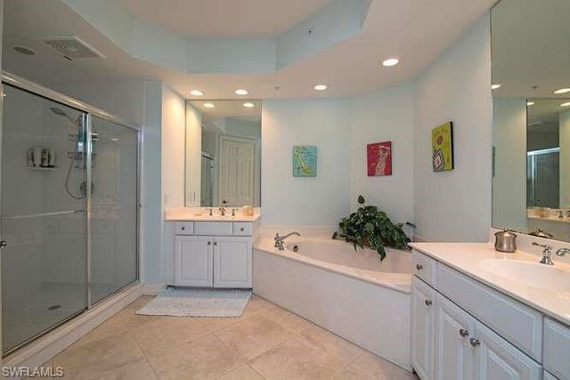 295 Grande WAY 1006, Naples, FL 34110