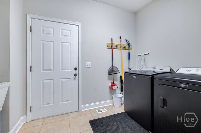 217 Bonaventure Road, Thunderbolt, GA 31404