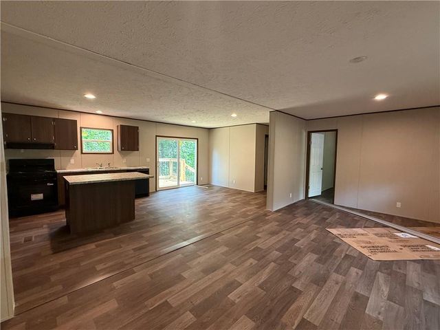 166 Evergreen Dr, Villa Rica, GA 30180