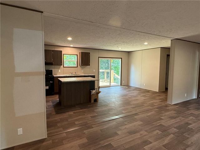 166 Evergreen Dr, Villa Rica, GA 30180