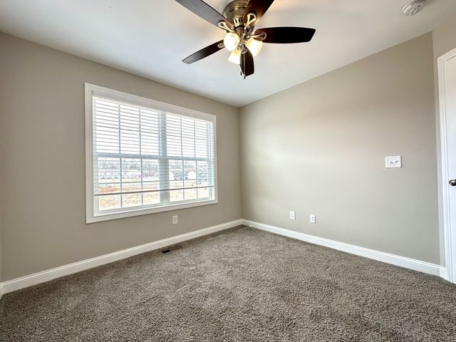 1170 Meadowhill Ln Unit C, Clarksville, TN 37043