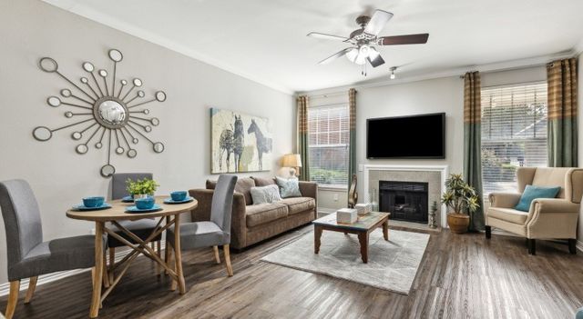 6201 Chapel Hill Boulevard 914, Plano, TX 75093