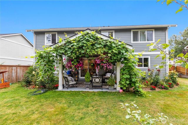 8254 Breeze Loop, Blaine, WA 98230