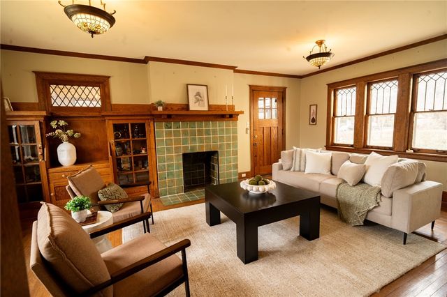 7503 W Hutchinson Ave, Regent Square, PA 15218