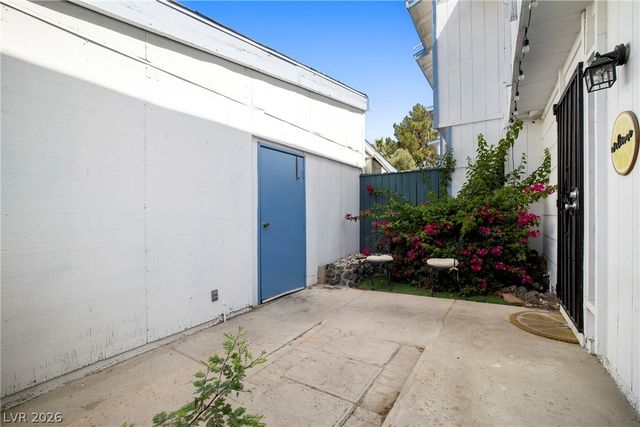 4288 Kona Coast Way, Las Vegas, NV 89121