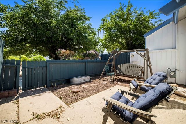 4288 Kona Coast Way, Las Vegas, NV 89121