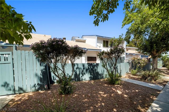 4288 Kona Coast Way, Las Vegas, NV 89121