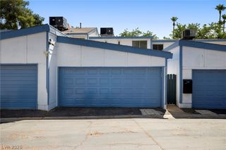 4288 Kona Coast Way, Las Vegas, NV 89121