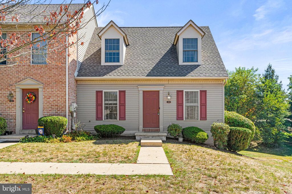 313 WOODLAND VIEW CT, Harrisburg, PA 17110