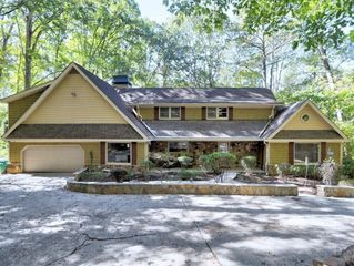 240 Fairway Ridge Drive, Alpharetta, GA 30022