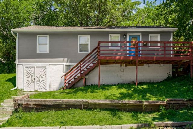 2701 Oakley Avenue, Kansas City, MO 64128