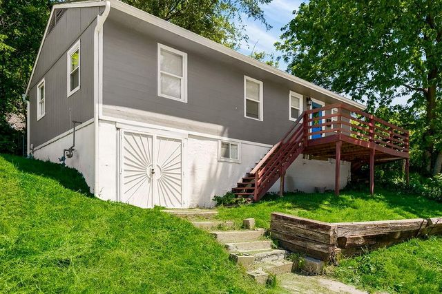 2701 Oakley Avenue, Kansas City, MO 64128