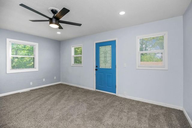 2701 Oakley Avenue, Kansas City, MO 64128