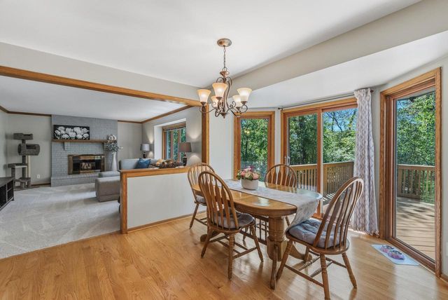 S45W25745 Underwood COURT, Waukesha, WI 53189
