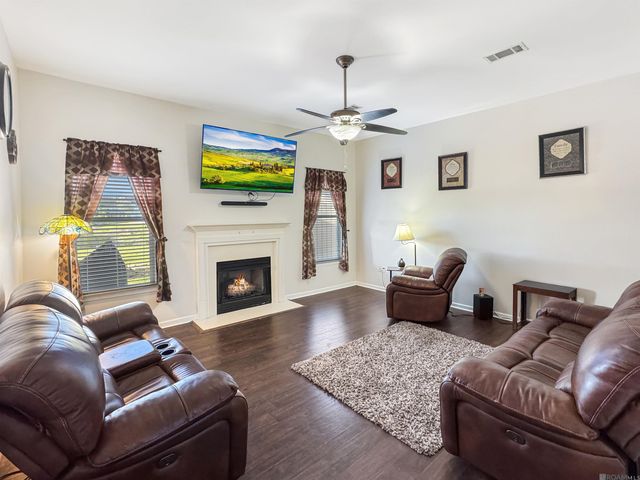 37144 Murphy Webb Ave, Prairieville, LA 70769