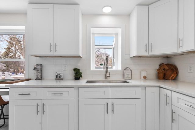 1401 Meadowbrook BOULEVARD, Mount Pleasant, WI 53405