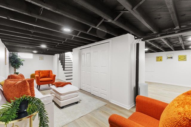 1401 Meadowbrook BOULEVARD, Mount Pleasant, WI 53405