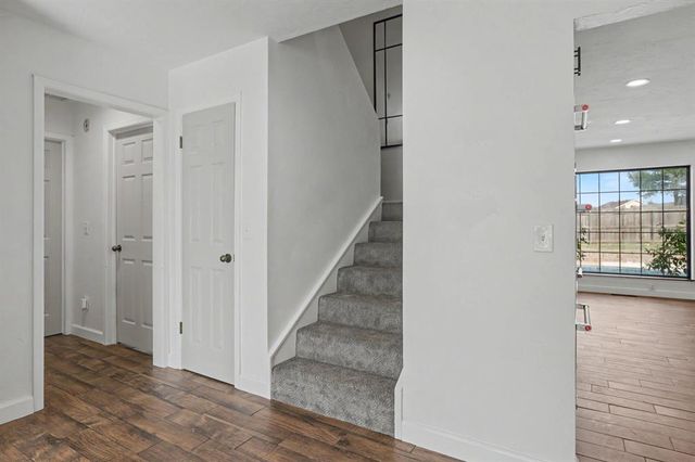 509 Golden Oaks Drive, Norman, OK 73072