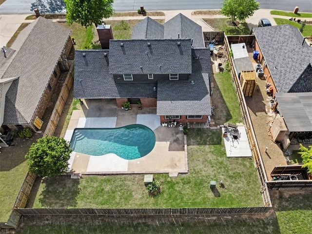 509 Golden Oaks Drive, Norman, OK 73072