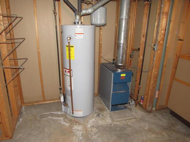 N1483 SHORE DRIVE, Marinette, WI 54143