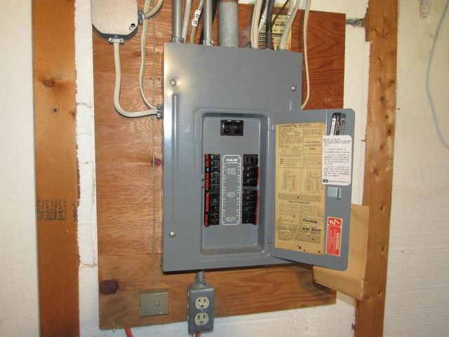 N1483 SHORE DRIVE, Marinette, WI 54143