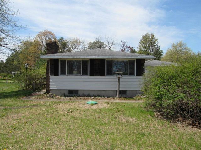 N1483 SHORE DRIVE, Marinette, WI 54143