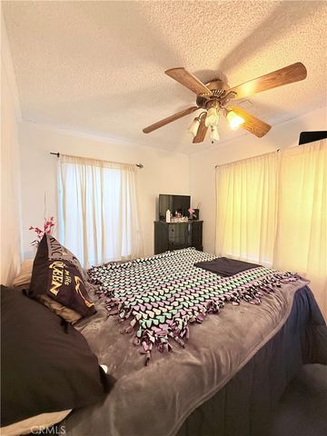 5112 S Van Ness, Los Angeles, CA 90062