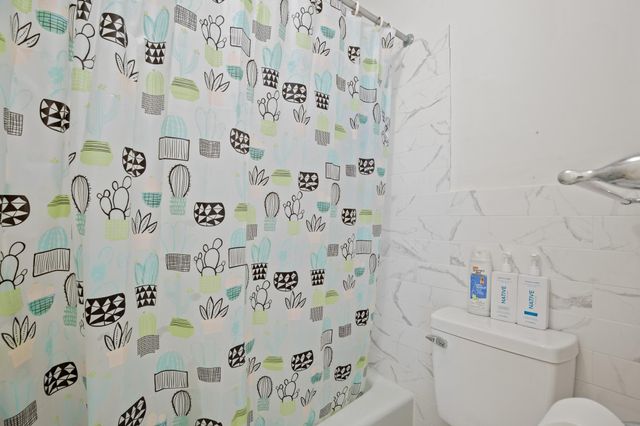 10411 BUTTON QUAIL DR, Austin, TX 78758