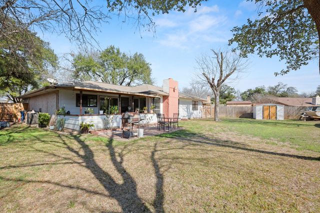 10411 BUTTON QUAIL DR, Austin, TX 78758