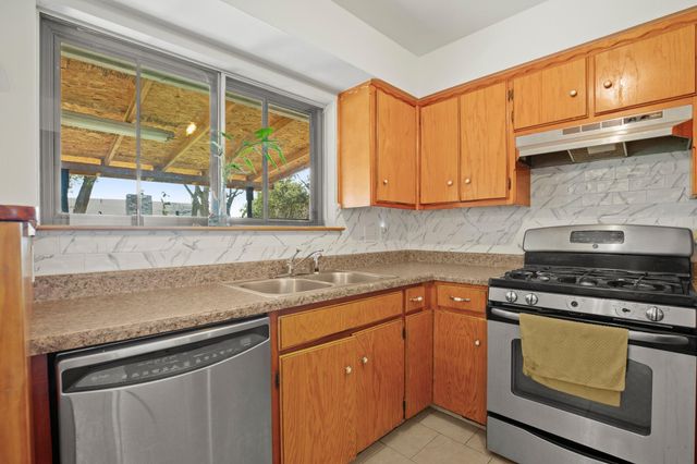 10411 BUTTON QUAIL DR, Austin, TX 78758