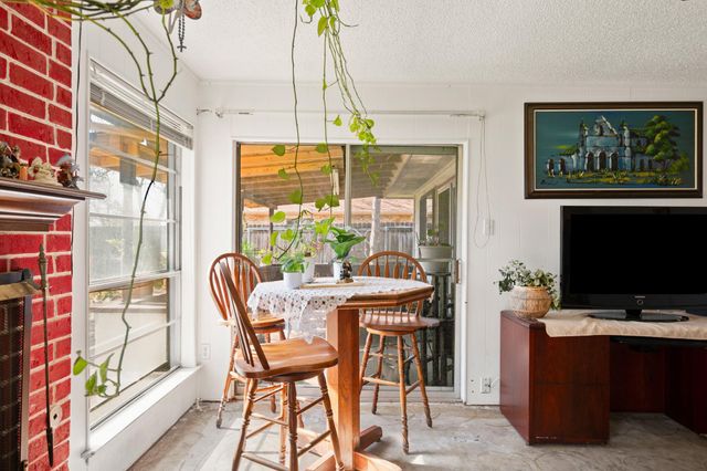 10411 BUTTON QUAIL DR, Austin, TX 78758