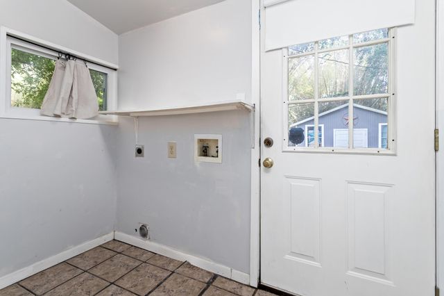 595 Hooks Avenue, Beaumont, TX 77706